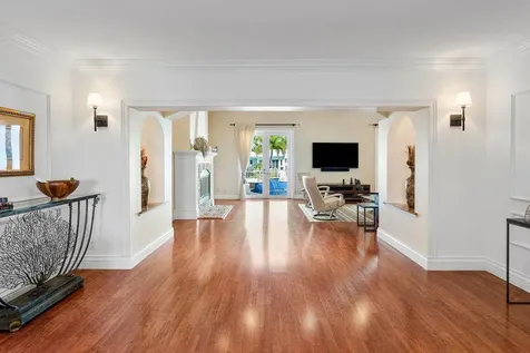 981 Sw Hickory Terrace Boca Raton FL 33486