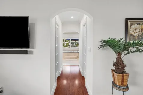 981 Sw Hickory Terrace Boca Raton FL 33486