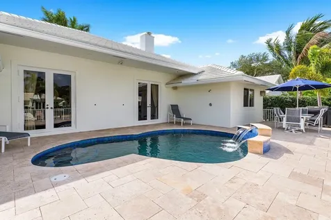 981 Sw Hickory Terrace Boca Raton FL 33486