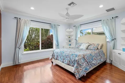 981 Sw Hickory Terrace Boca Raton FL 33486