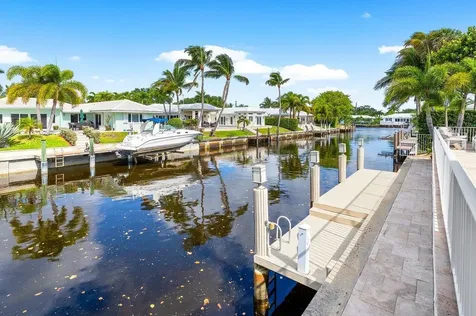981 Sw Hickory Terrace Boca Raton FL 33486
