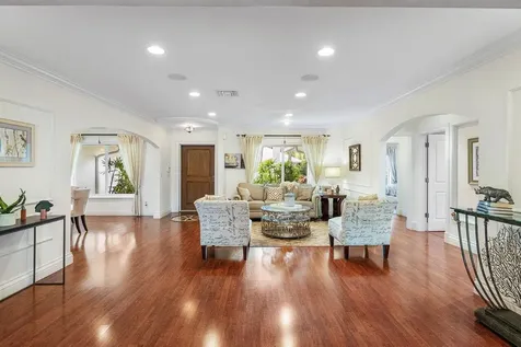 981 Sw Hickory Terrace Boca Raton FL 33486