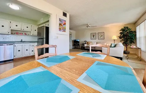 101 Wellington A West Palm Beach FL 33417