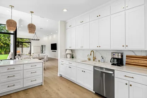 2441 Nw 64th Street Boca Raton FL 33496