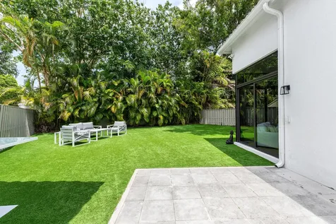 2441 Nw 64th Street Boca Raton FL 33496