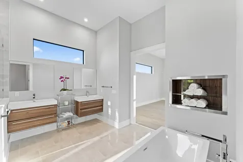 1544 Se Saint Lucie Boulevard Stuart FL 34996