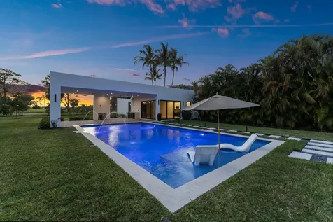 1544 Se Saint Lucie Boulevard Stuart FL 34996