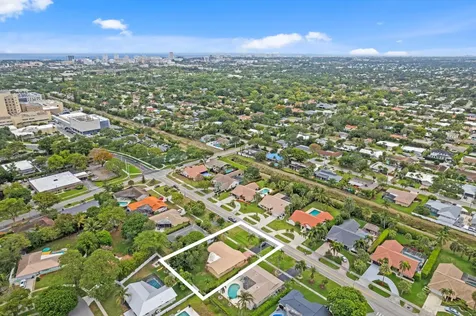 979 Nw 8th Street Boca Raton FL 33486