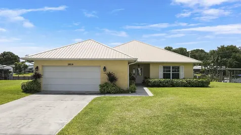 1914 Se 30th Street Okeechobee FL 34974