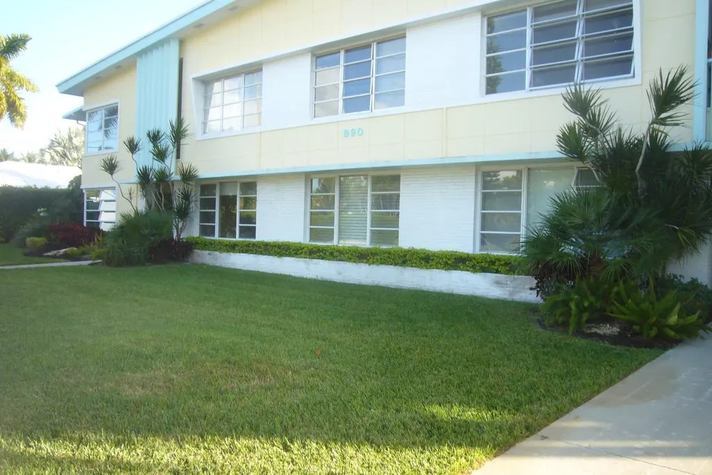990 Casuarina Road Delray Beach FL 33483
