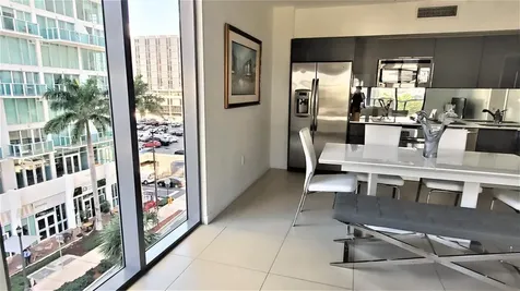 31 SE 6th Street Miami FL 33131