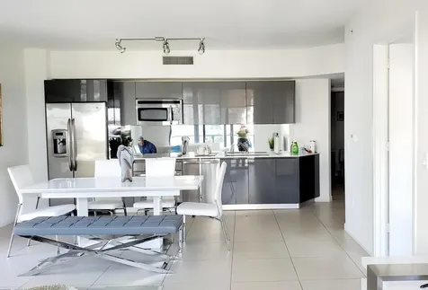 31 SE 6th Street Miami FL 33131