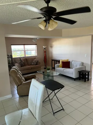 3465 Via Poinciana Lake Worth FL 33467