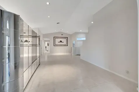 10901 Royal Caribbean Circle Boynton Beach FL 33437