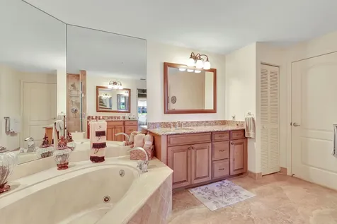 147 Legendary Circle Palm Beach Gardens FL 33418