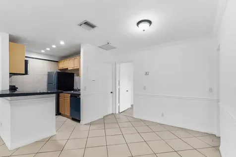 7 Crossing Circle Boynton Beach FL 33435