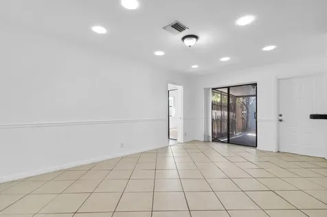 7 Crossing Circle Boynton Beach FL 33435