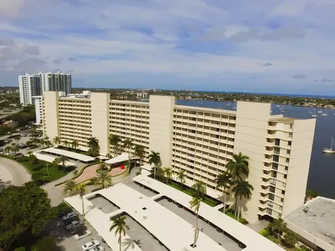132 Lakeshore Drive North Palm Beach FL 33408
