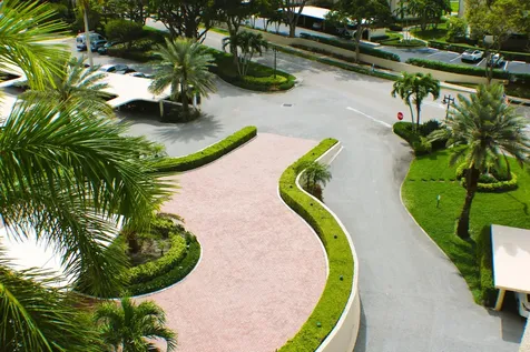 132 Lakeshore Drive North Palm Beach FL 33408