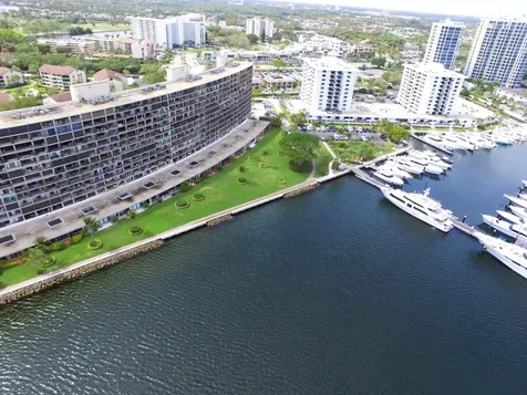 132 Lakeshore Drive North Palm Beach FL 33408