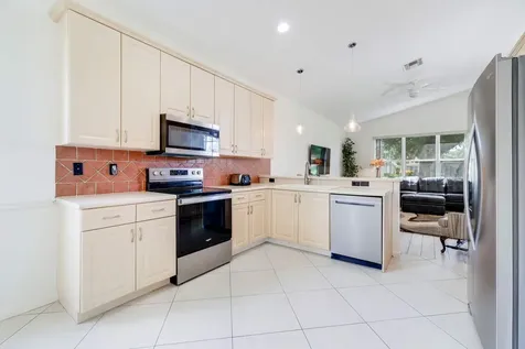 8200 Playa Del Sur Boulevard Lake Worth FL 33467