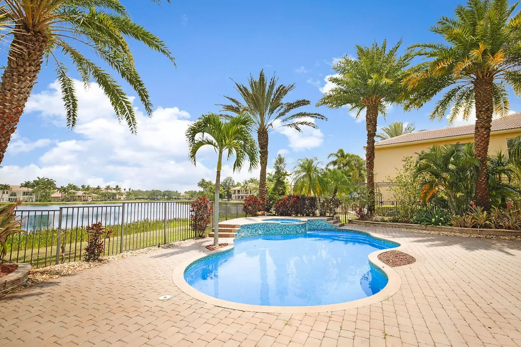 8684 Baystone Cove Boynton Beach FL 33473