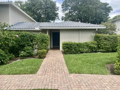 13 Westgate Lane Boynton Beach FL 33436