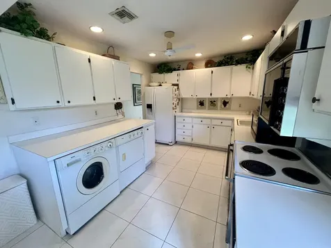 13 Westgate Lane Boynton Beach FL 33436