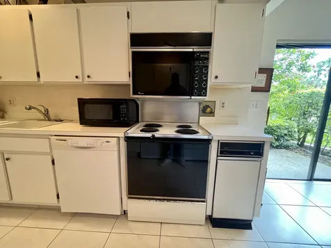 13 Westgate Lane Boynton Beach FL 33436