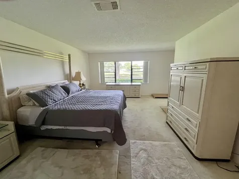 13 Westgate Lane Boynton Beach FL 33436