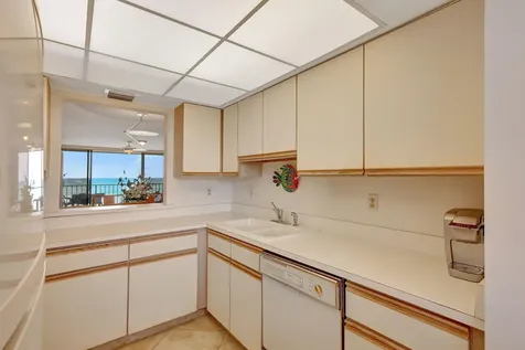 5055 N Highway A1a Hutchinson Island FL 34949