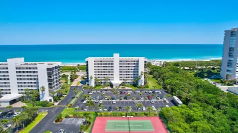 5055 N Highway A1a Hutchinson Island FL 34949