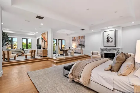 1207 Spanish River Road Boca Raton FL 33432