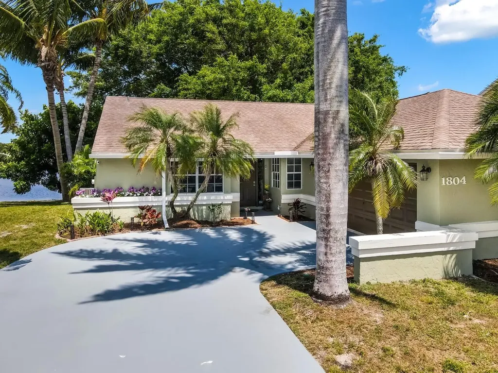 1804 Edgewater Drive Boynton Beach FL 33436