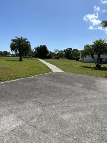 38 Golf Drive Port Saint Lucie FL 34952