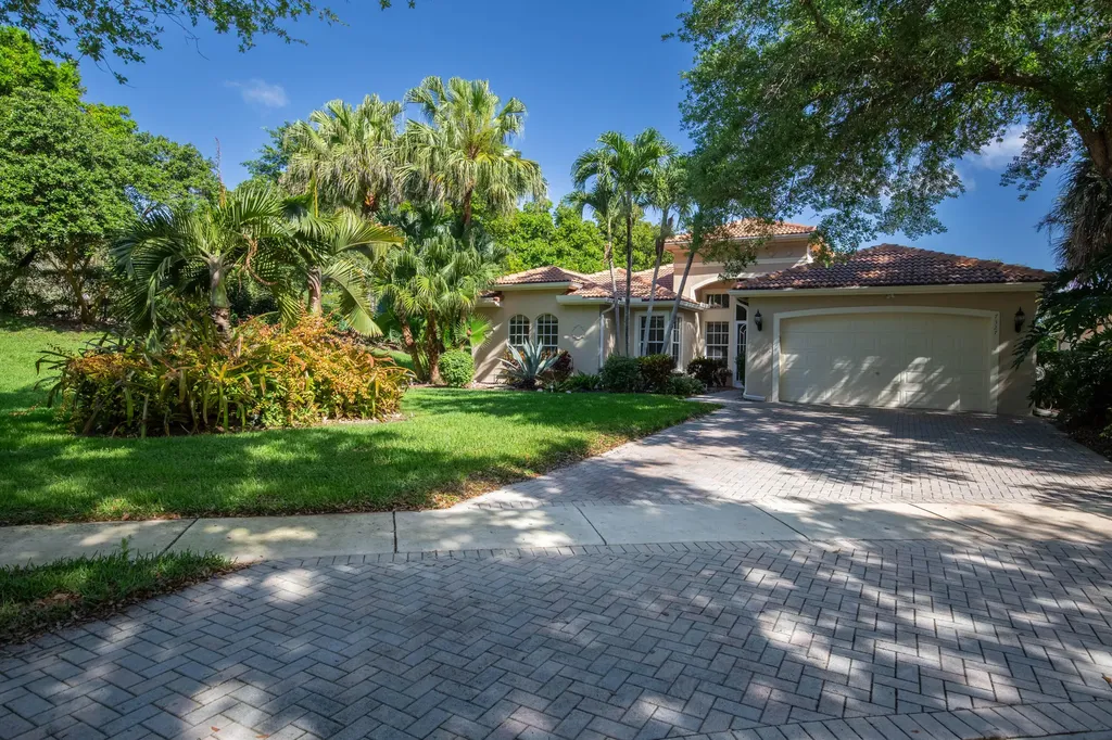 7327 Lahana Circle Boynton Beach FL 33437