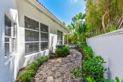 6608 Nw 27th Avenue Boca Raton FL 33496