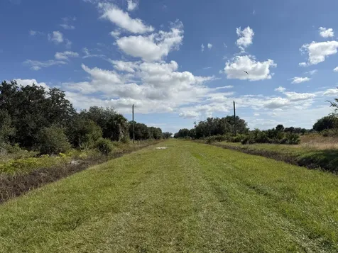 18325 NW 278th Street Okeechobee FL 34972