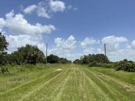 18325 NW 278th Street Okeechobee FL 34972