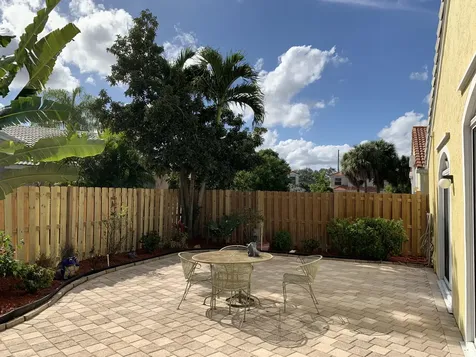202 Wedgewood Circle Greenacres FL 33463