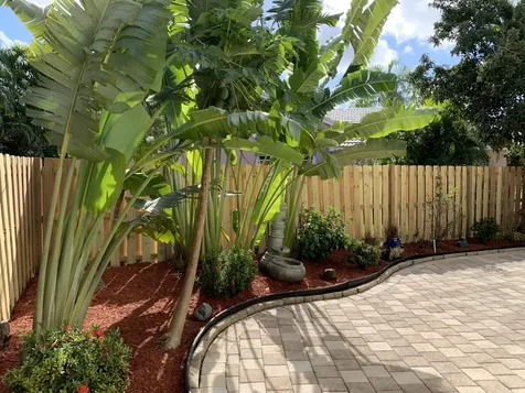 202 Wedgewood Circle Greenacres FL 33463