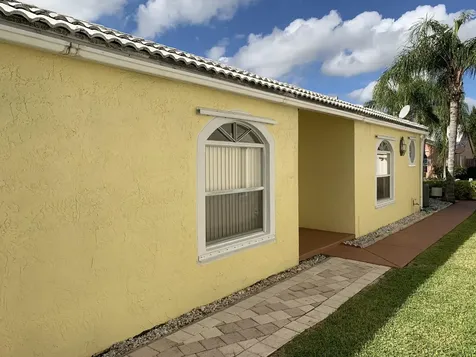 202 Wedgewood Circle Greenacres FL 33463