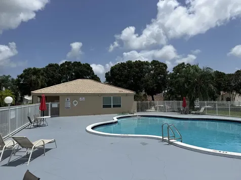 202 Wedgewood Circle Greenacres FL 33463