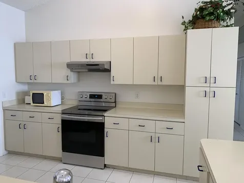 202 Wedgewood Circle Greenacres FL 33463