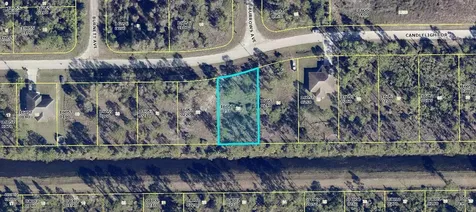 1048 Candlelight Drive Lehigh Acres FL 33974
