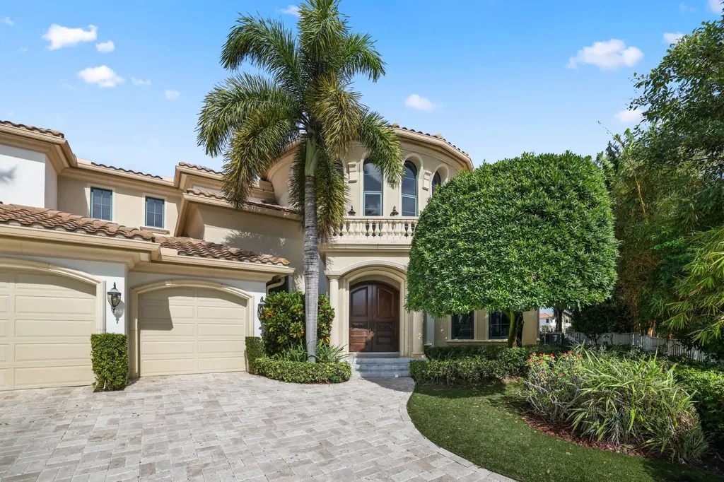 721 Ne Lakeview Terrace Boca Raton FL 33431