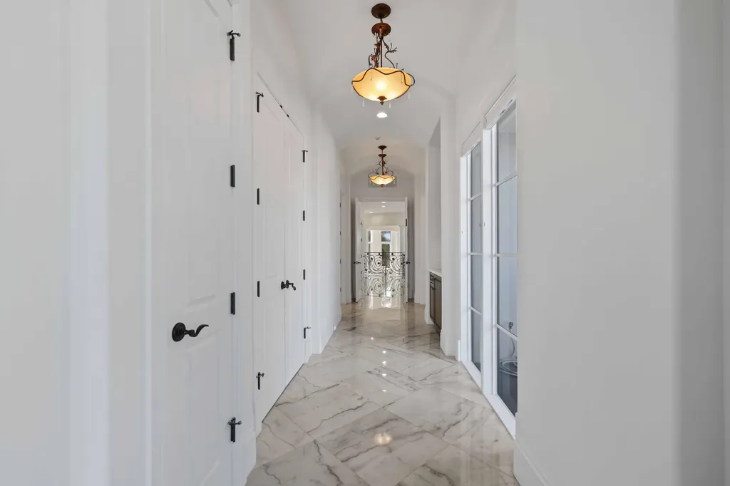 721 Ne Lakeview Terrace Boca Raton FL 33431