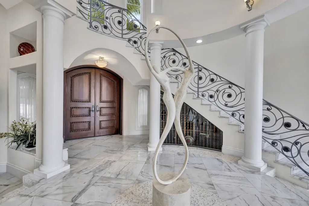 721 Ne Lakeview Terrace Boca Raton FL 33431