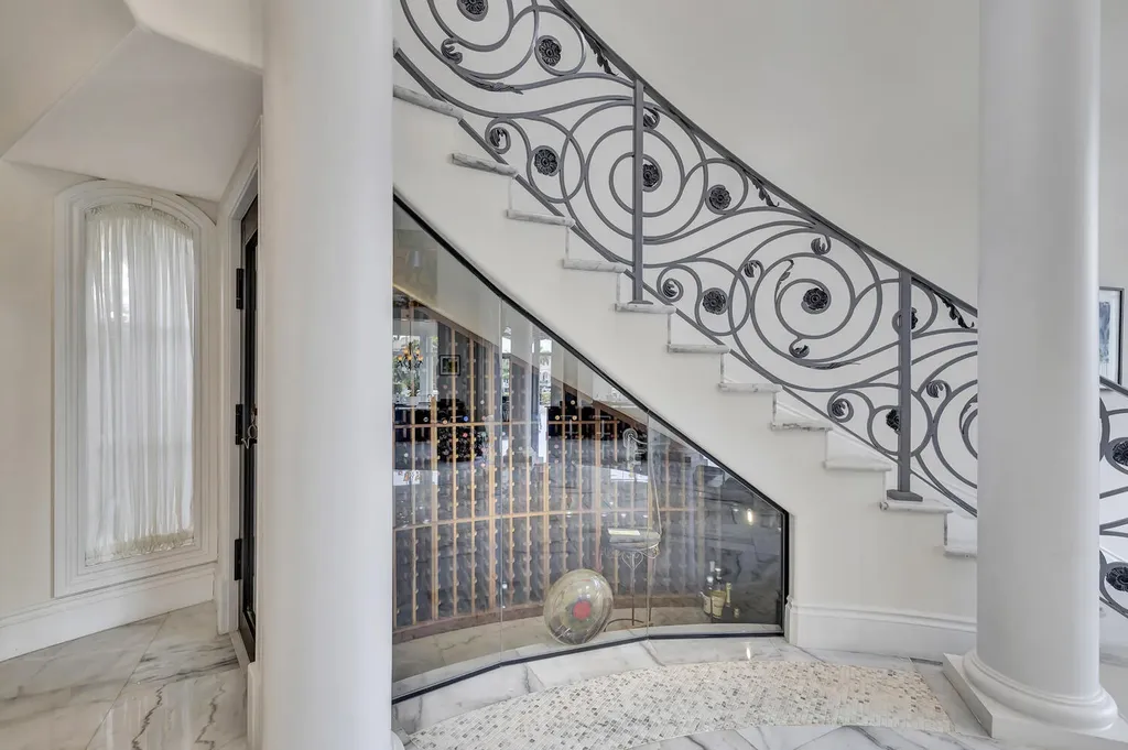 721 Ne Lakeview Terrace Boca Raton FL 33431