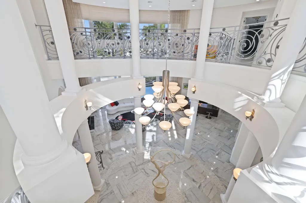 721 Ne Lakeview Terrace Boca Raton FL 33431